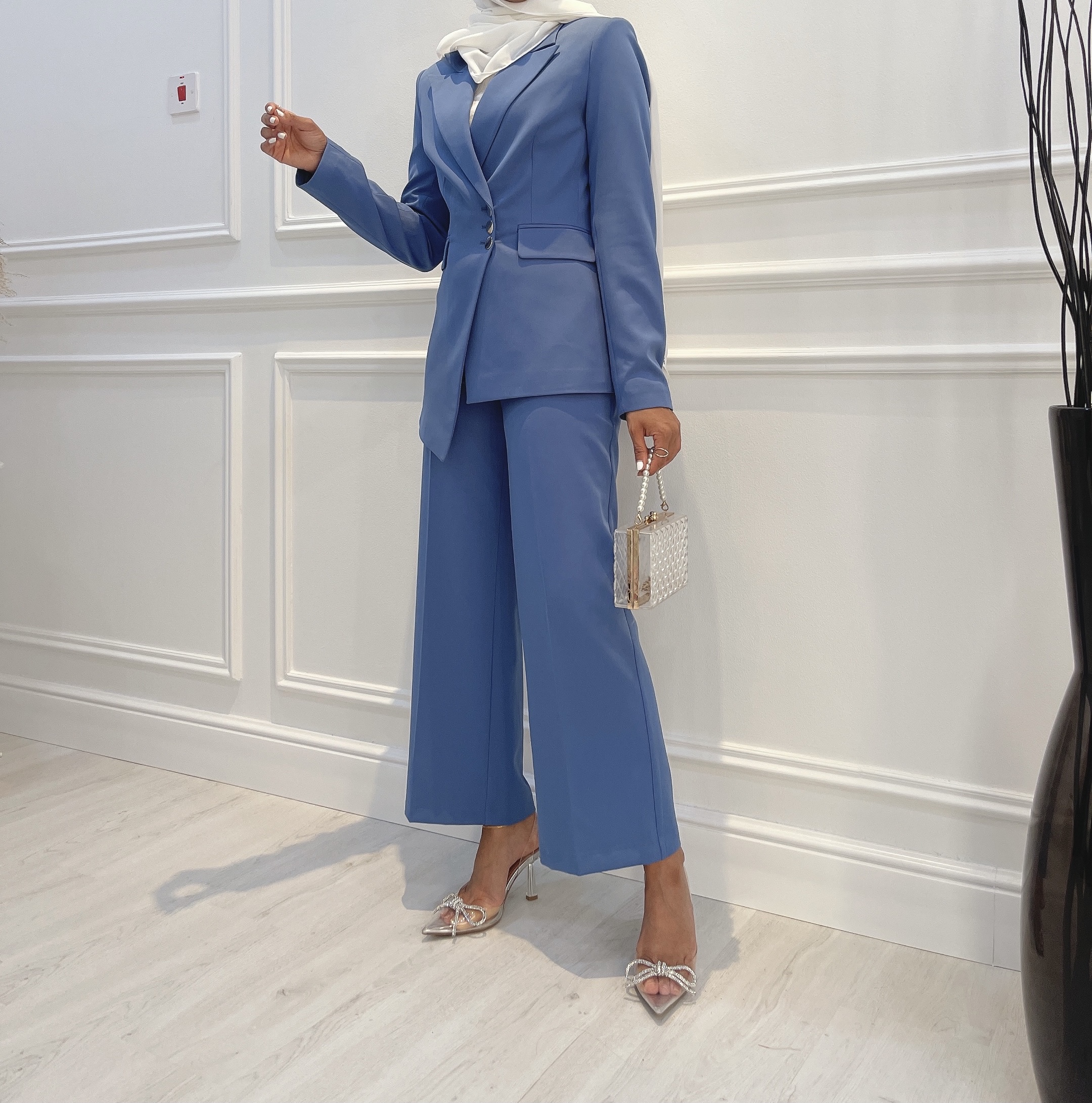 F9A65E20-CC6A-4A6F-9868-8E2B77246B03