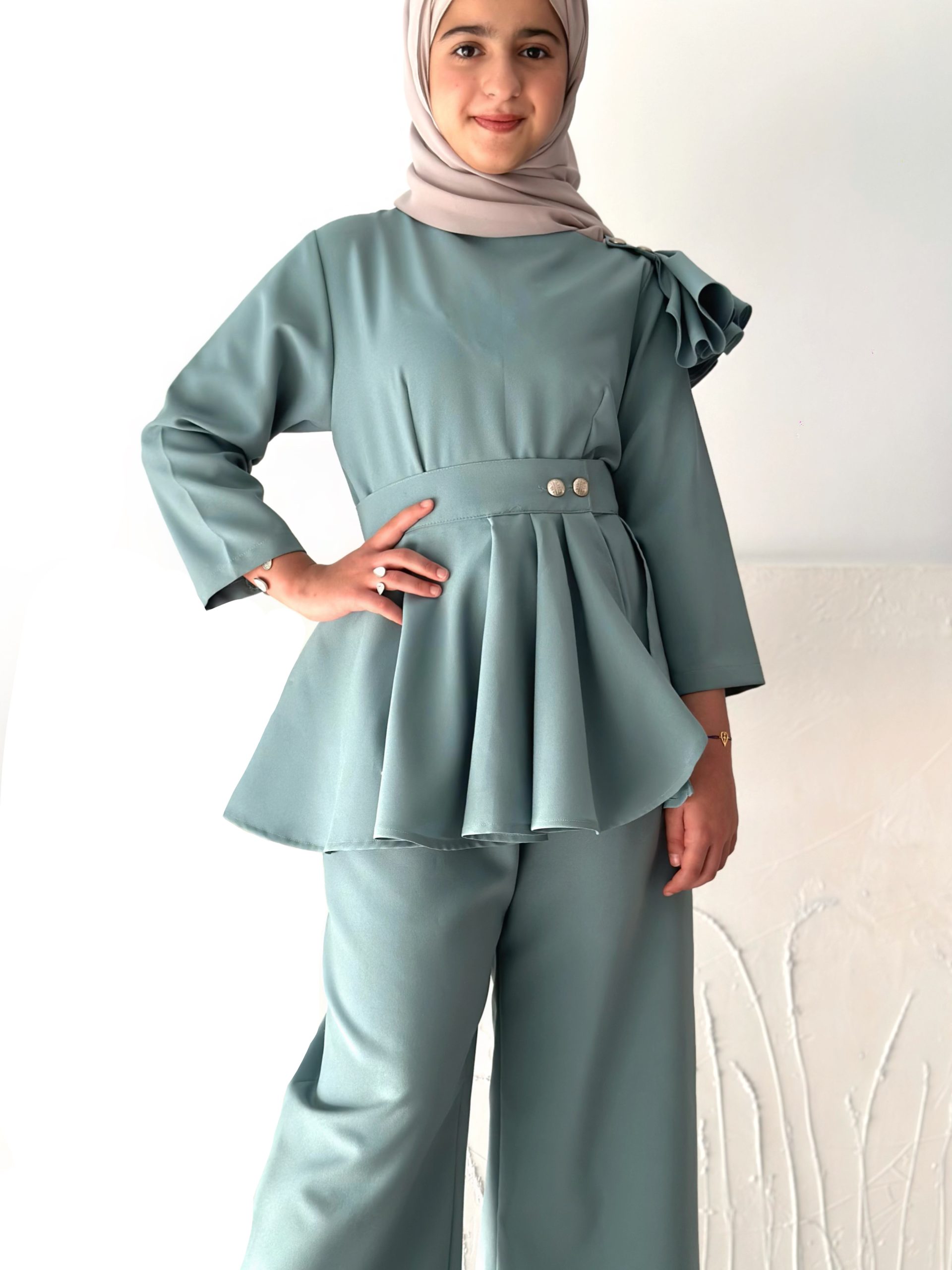 5C67ED21-1489-4893-B539-11104DB96B95